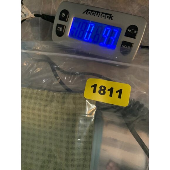 Woolrich Women’s 14 Sage Plaid Checkered Pants Style #1044 Polyester Blend Flat - Picture 6 of 6